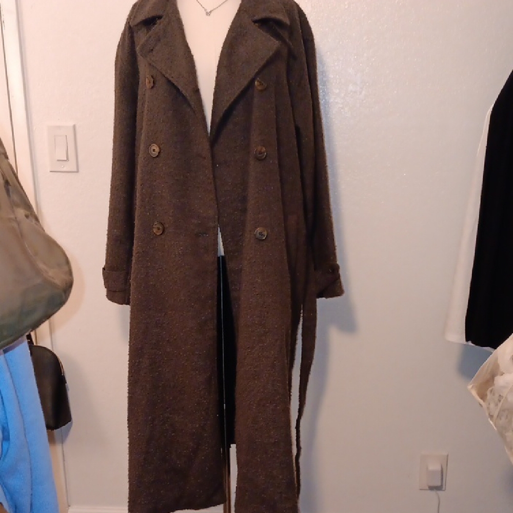 Sophisticated Preloved Double-Breasted Trench Coat in Dark Brown